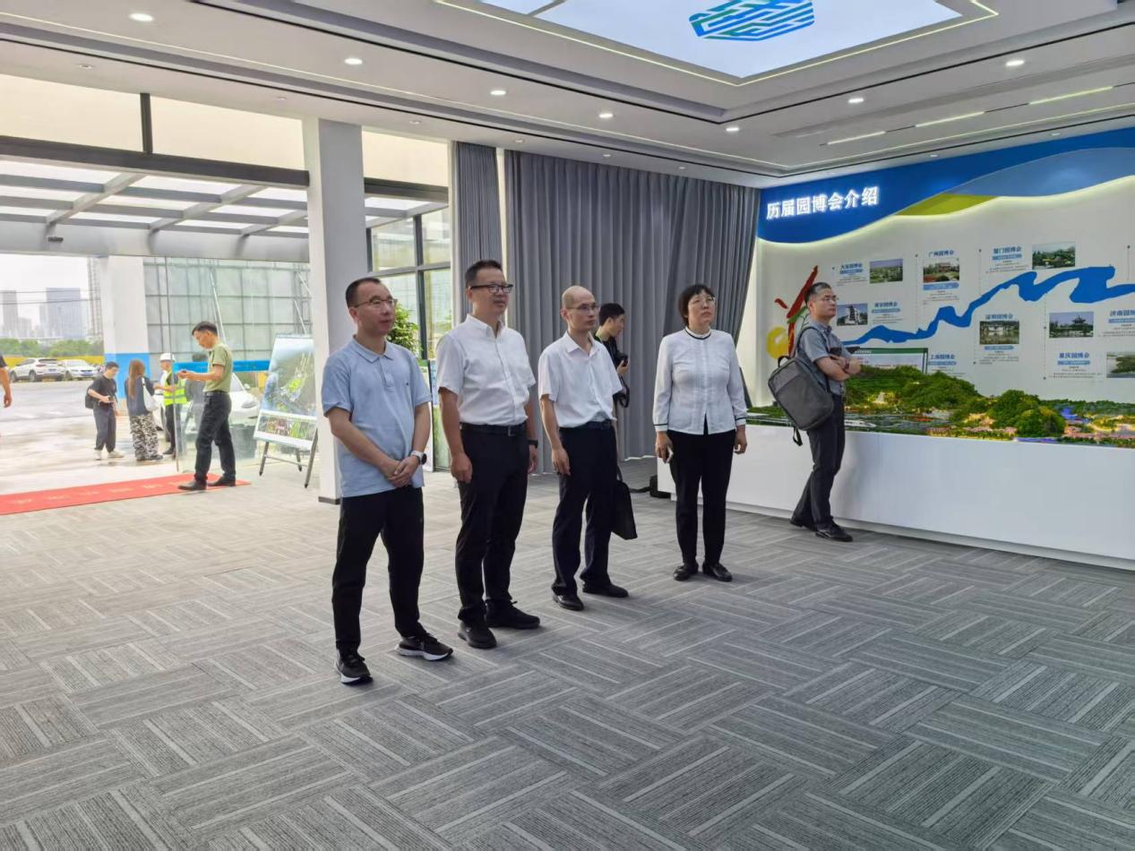 afa93e69df92171a36cf74f4cd9930b