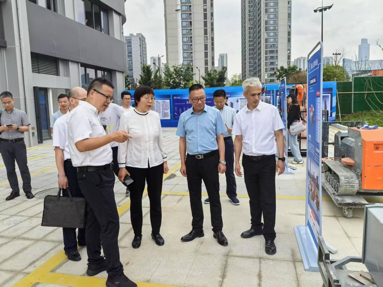 928d517760a84a212356f9b3833f0e6